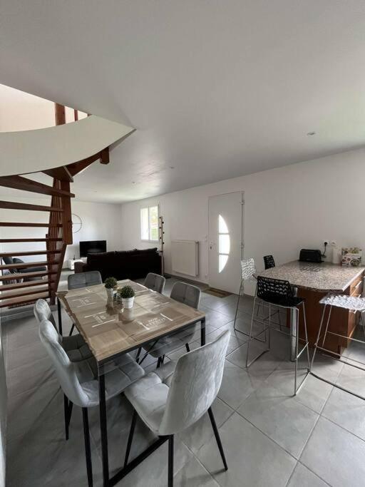 La Maison Dardenne Villeneuve-sur-Lot Buitenkant foto